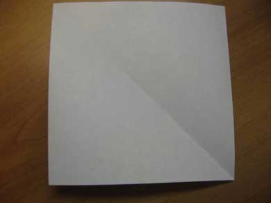 делаем квадрат из бумаги